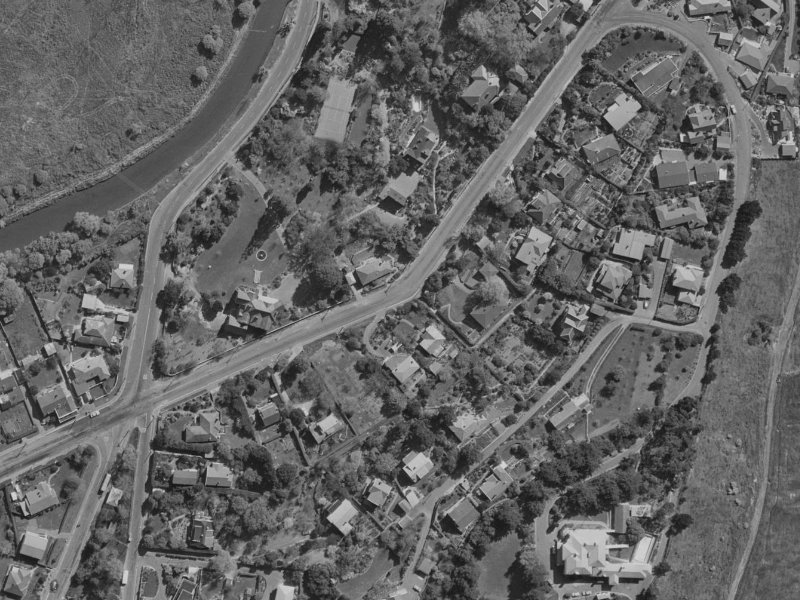 335 Centaurus Road from the air, 1970-1974