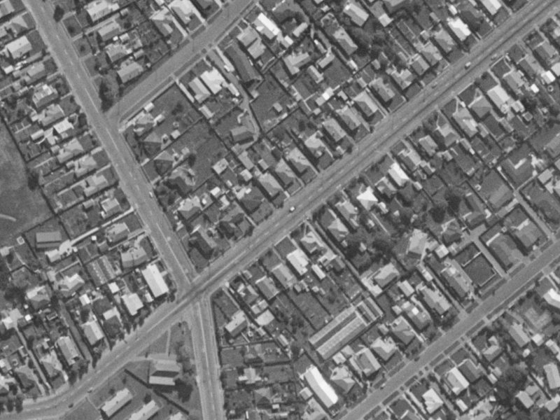11 Frankleigh Street from the air, 1970-1974