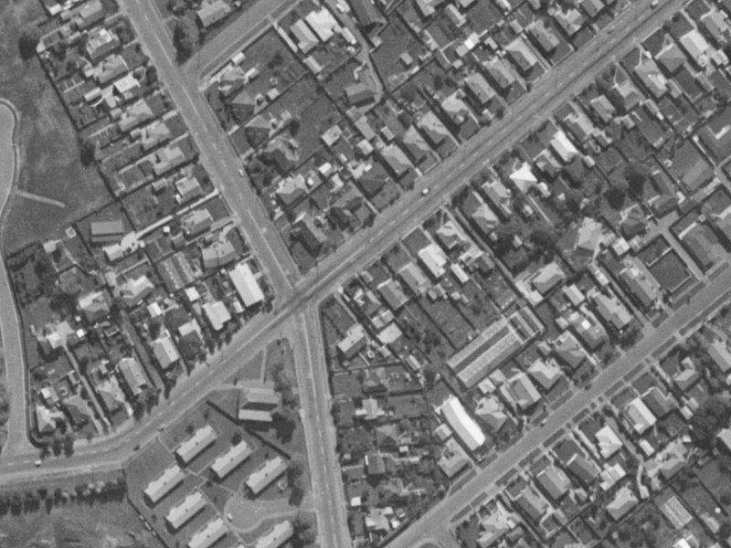 6 Frankleigh Street from the air, 1970-1974