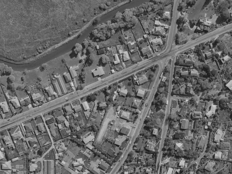 280 Centaurus Road from the air, 1970-1974