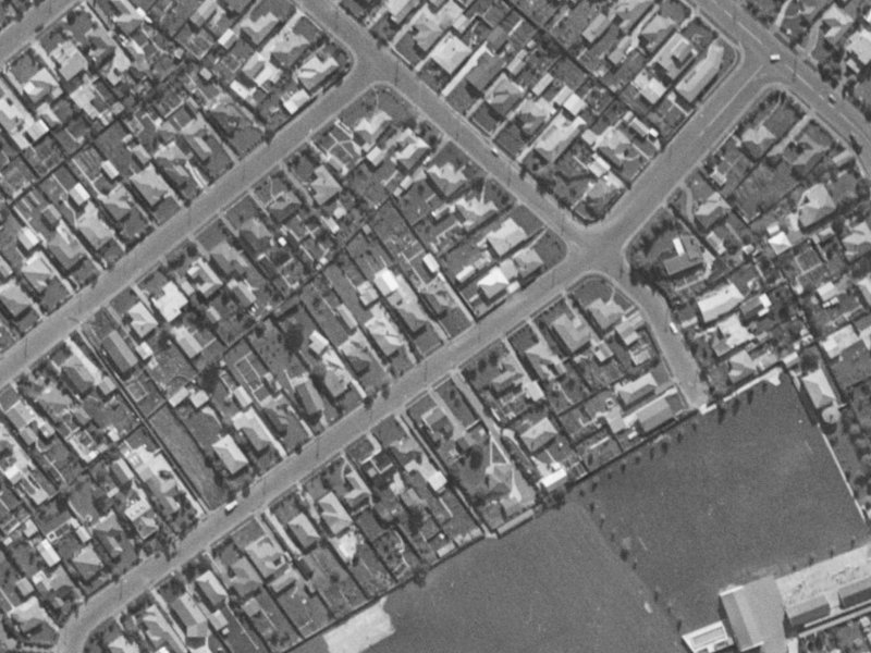 10 Maryhill Avenue from the air, 1970-1974
