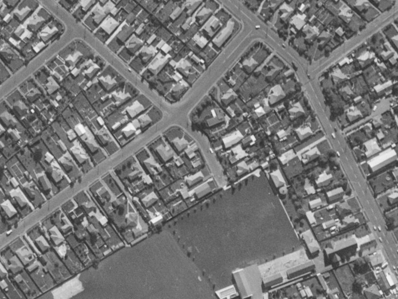 46 Wyn Street from the air, 1970-1974