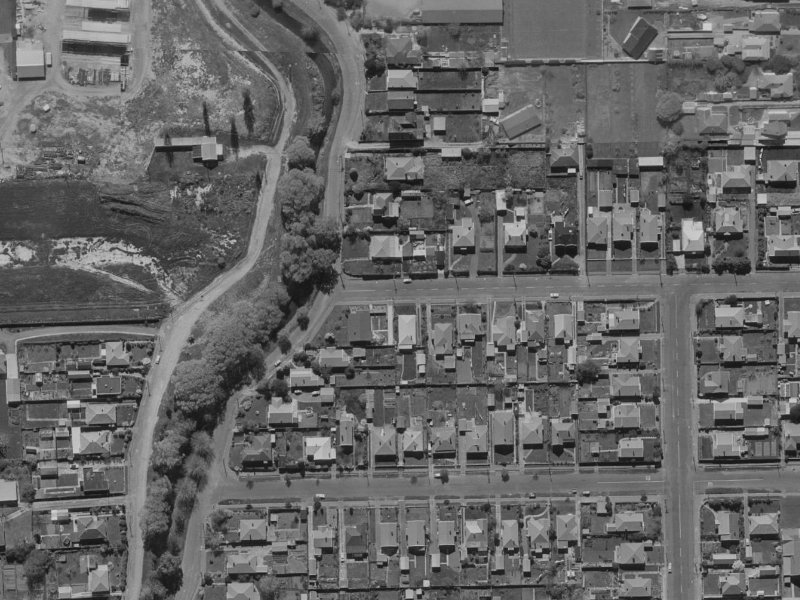 10 Sandwich Road from the air, 1970-1974