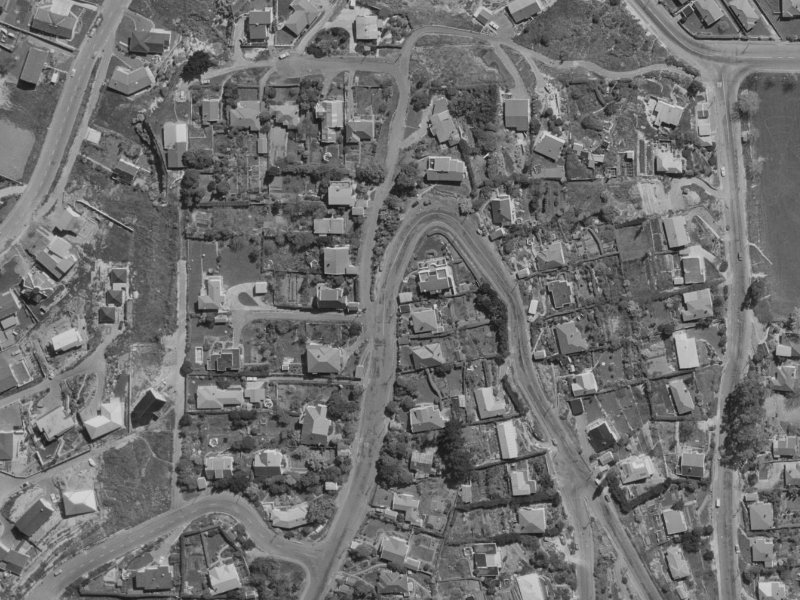 9 Huntsbury Avenue from the air, 1970-1974