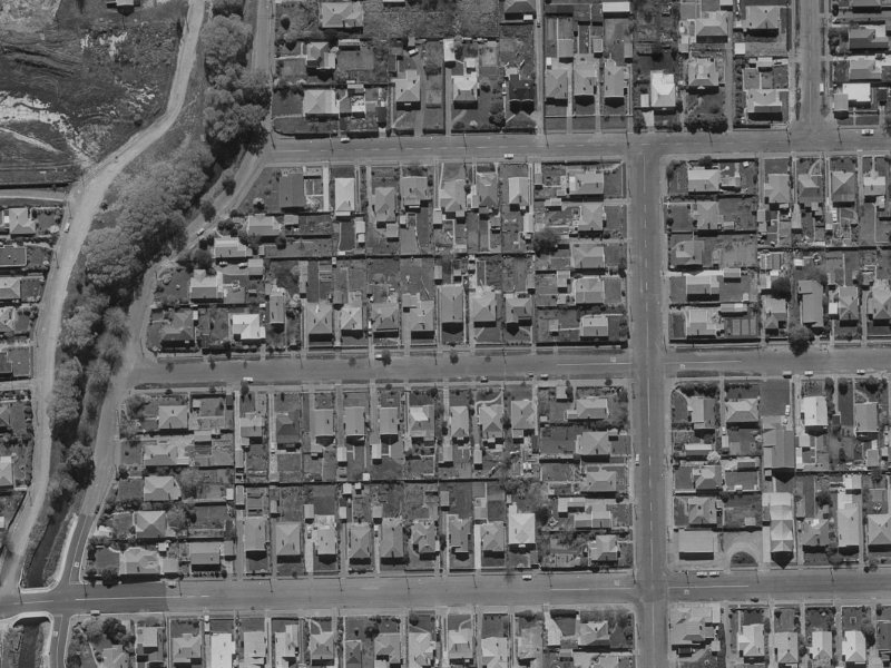 21 Martin Avenue from the air, 1970-1974