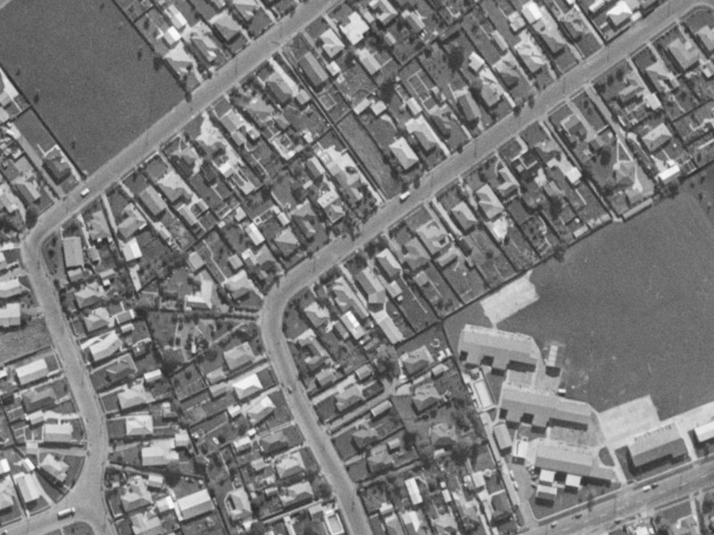 33 Maryhill Avenue from the air, 1970-1974