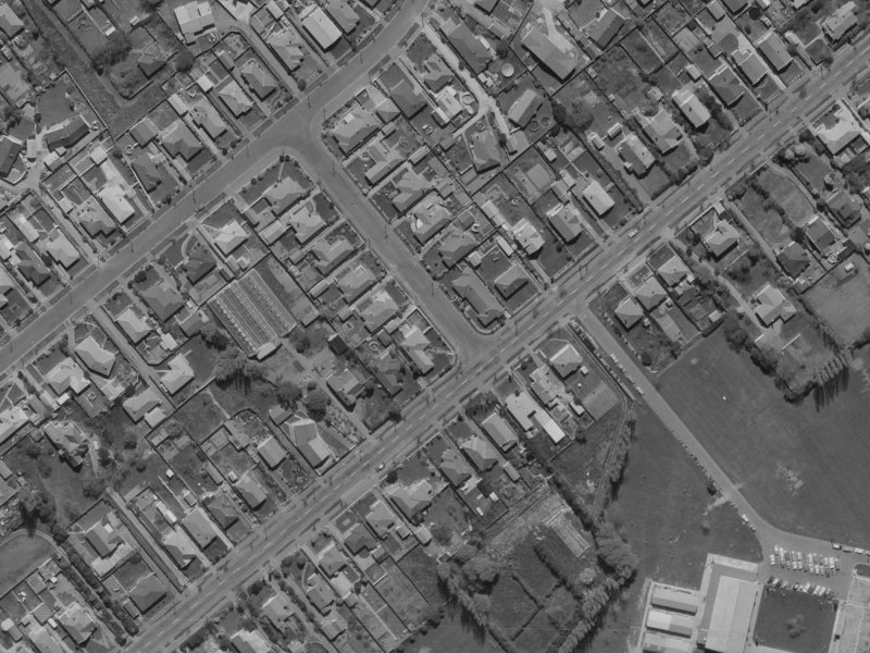 1 Beechworth Avenue from the air, 1970-1974