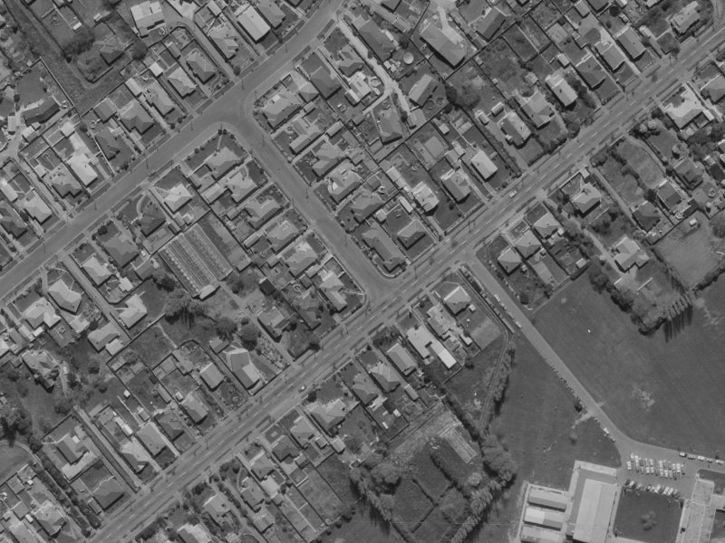 2 Beechworth Avenue from the air, 1970-1974