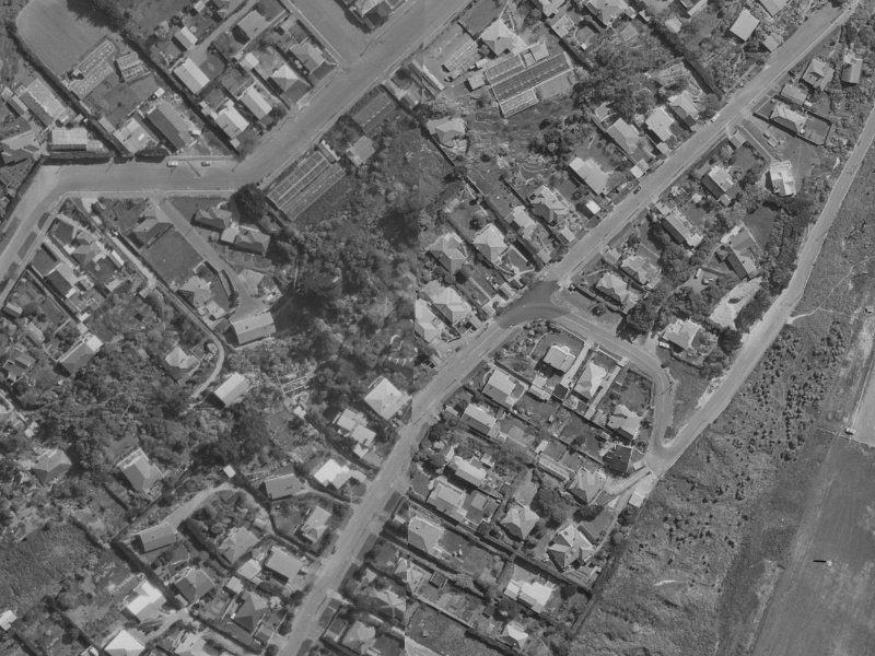 44 Moncks Spur Road from the air, 1970-1974