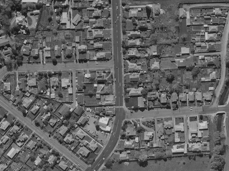 31 Colombo Street from the air, 1970-1974