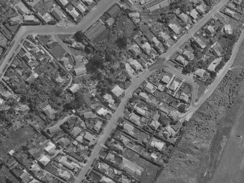 50 Moncks Spur Road from the air, 1970-1974