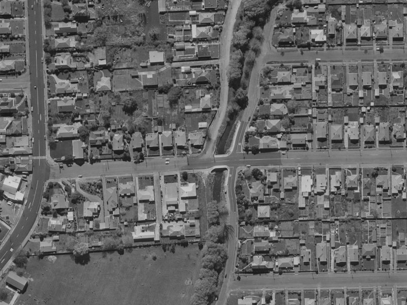 17 Malcolm Avenue from the air, 1970-1974