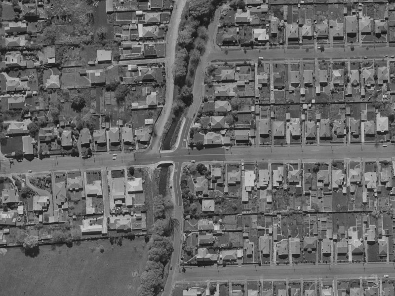 29 Malcolm Avenue from the air, 1970-1974