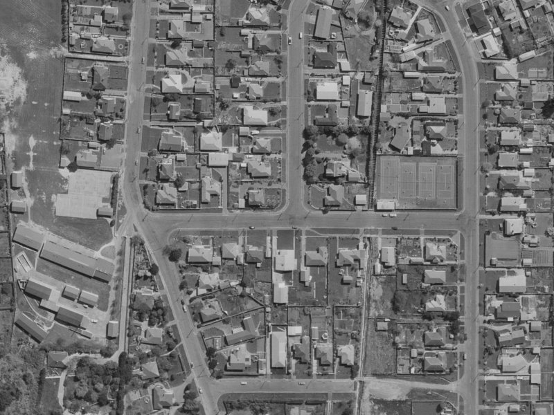 22 Lascelles Street from the air, 1970-1974