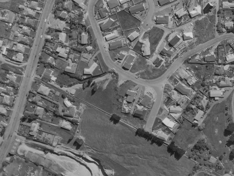 4–8 Morven Terrace from the air, 1970-1974