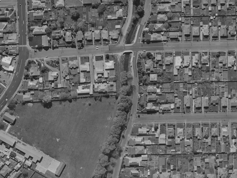 14 Malcolm Avenue from the air, 1970-1974