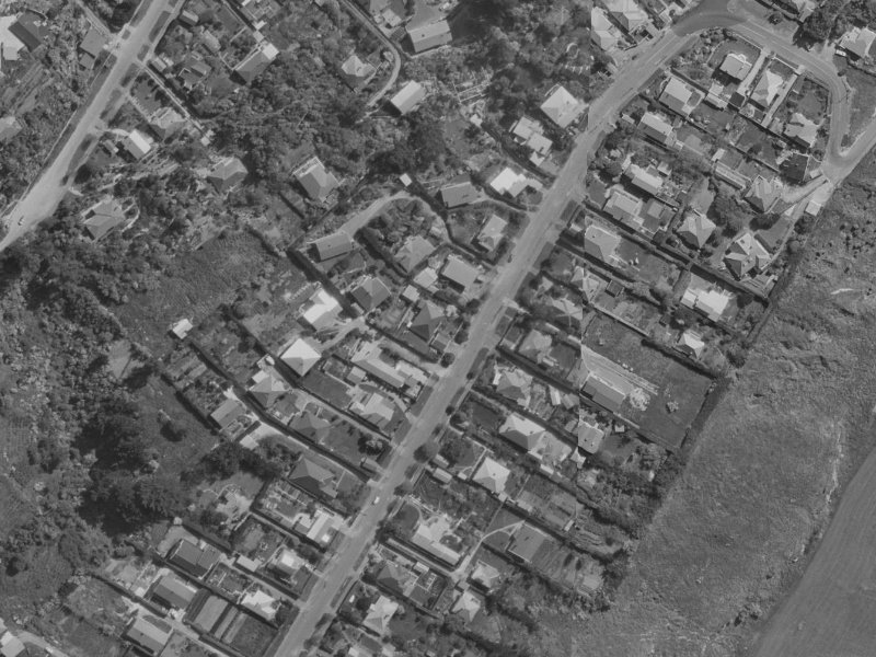 70 Moncks Spur Road from the air, 1970-1974