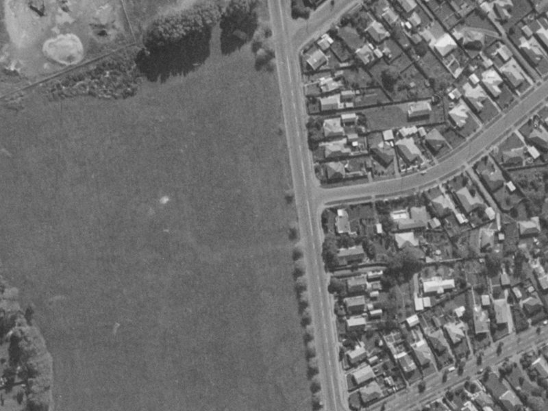 25 Lyttelton Street from the air, 1970-1974