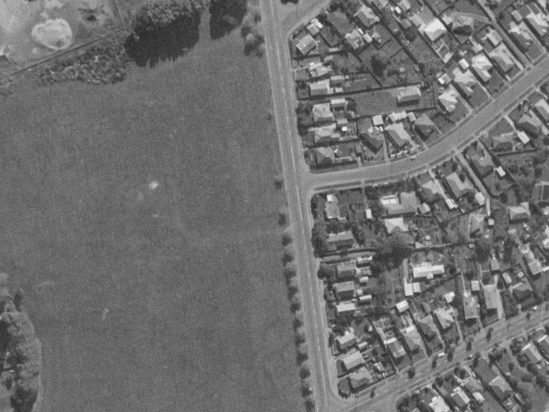 24 Lyttelton Street from the air, 1970-1974