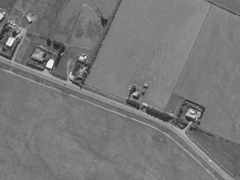 10 Cassinia Gardens from the air, 1970-1974