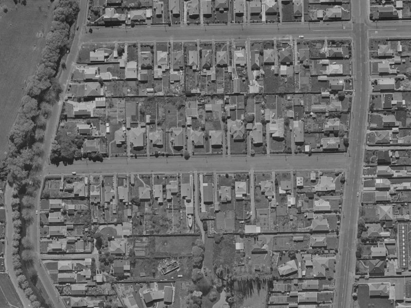 27 Riverview Street from the air, 1970-1974