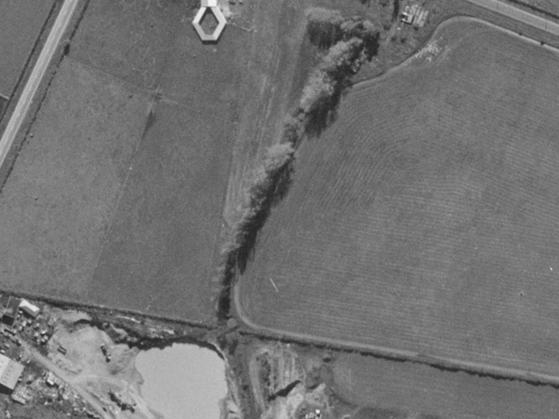 21 Riverton Terrace from the air, 1970-1974