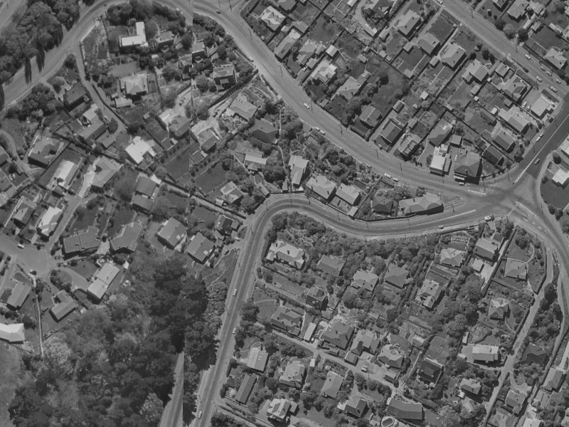 12 Dyers Pass Road from the air, 1970-1974