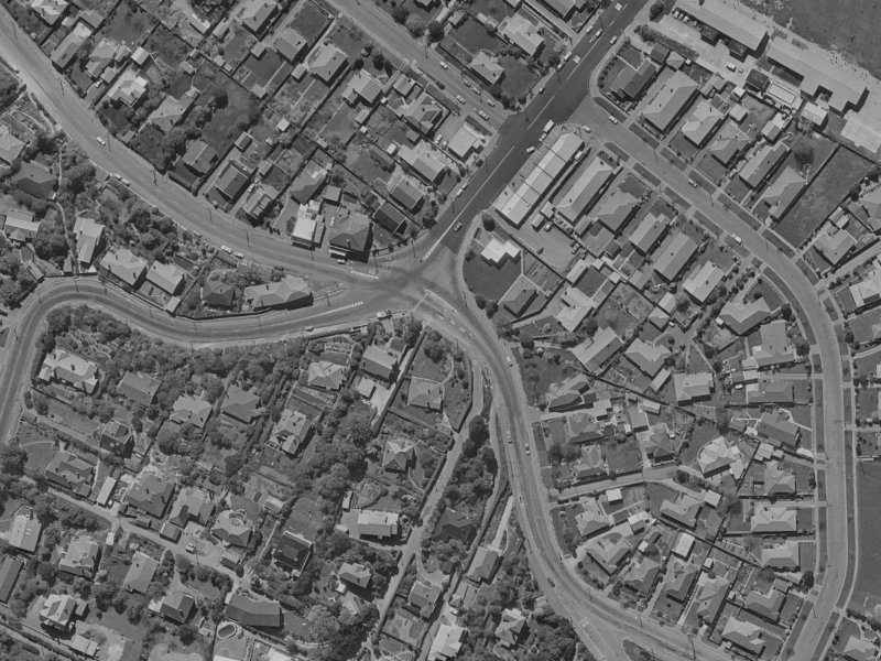 2 Centaurus Road from the air, 1970-1974