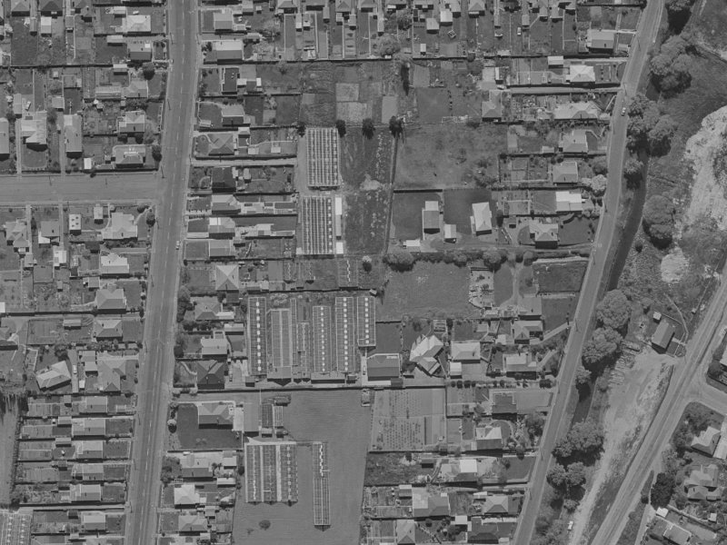 16 Castle Way from the air, 1970-1974