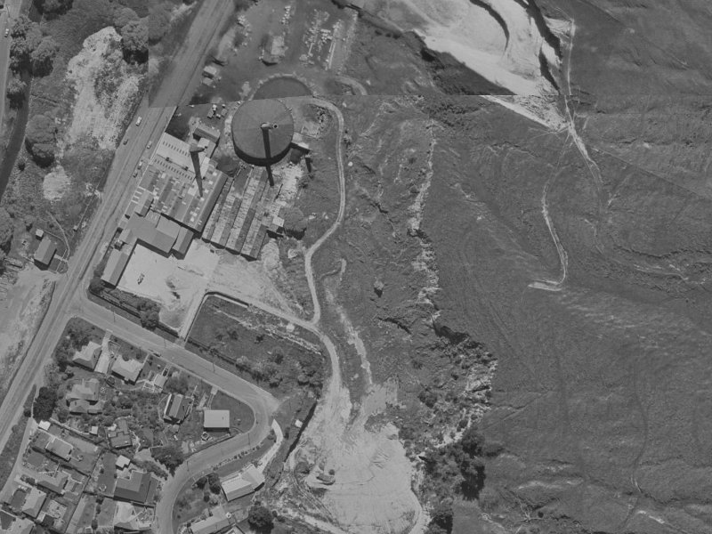 7 Brickworks Lane from the air, 1970-1974