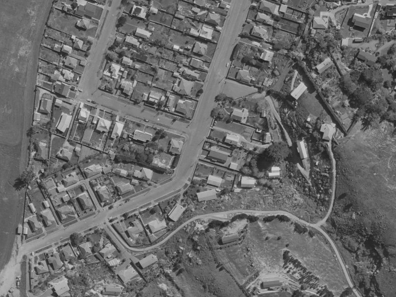 69 Bay View Road from the air, 1970-1974