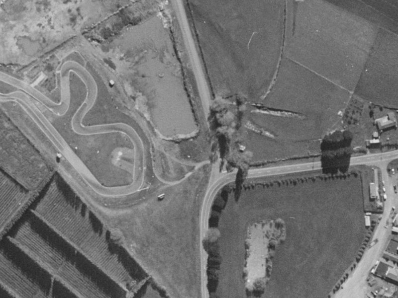 416-438 Wigram Road from the air, 1970-1974