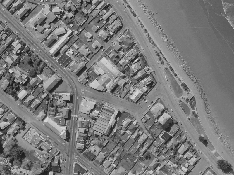 6/31 Marriner Street from the air, 1970-1974