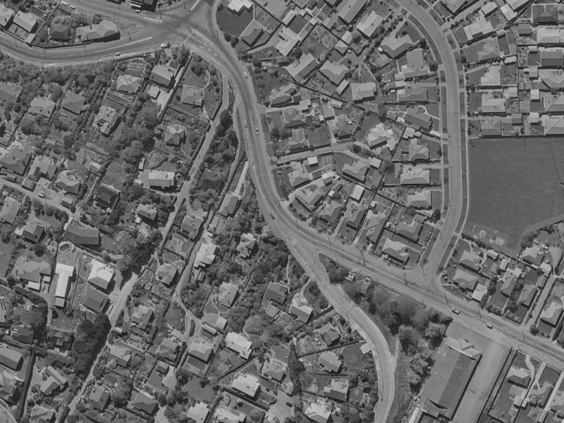21-25 Centaurus Road from the air, 1970-1974