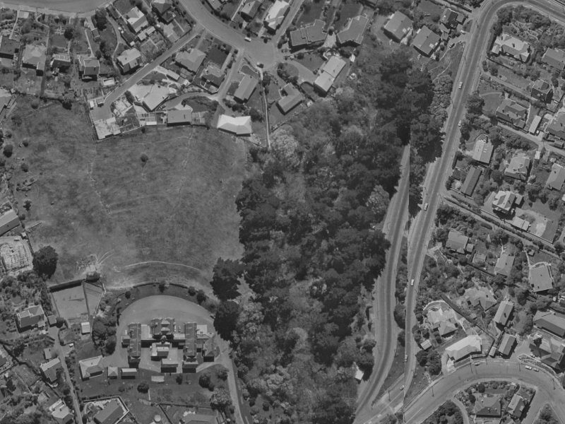 32 Overdale Drive from the air, 1970-1974
