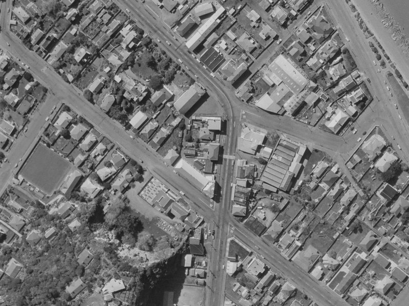10 Wakefield Avenue from the air, 1970-1974