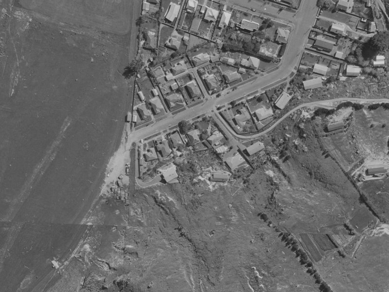 101 Bay View Road from the air, 1970-1974