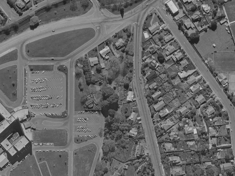 4 Hackthorne Road from the air, 1970-1974