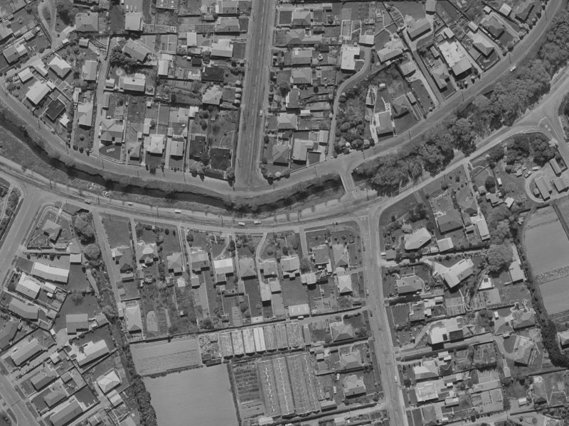 50 Centaurus Road from the air, 1970-1974