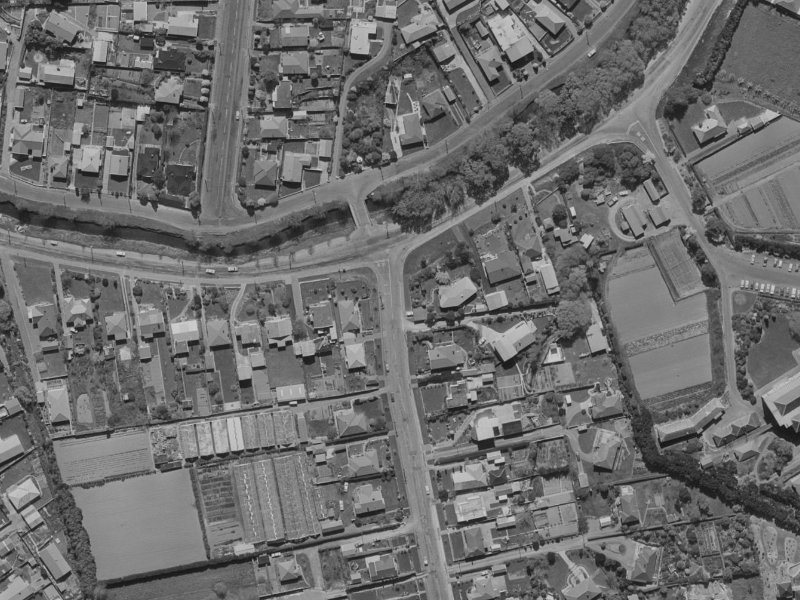 3B Bowenvale Avenue from the air, 1970-1974