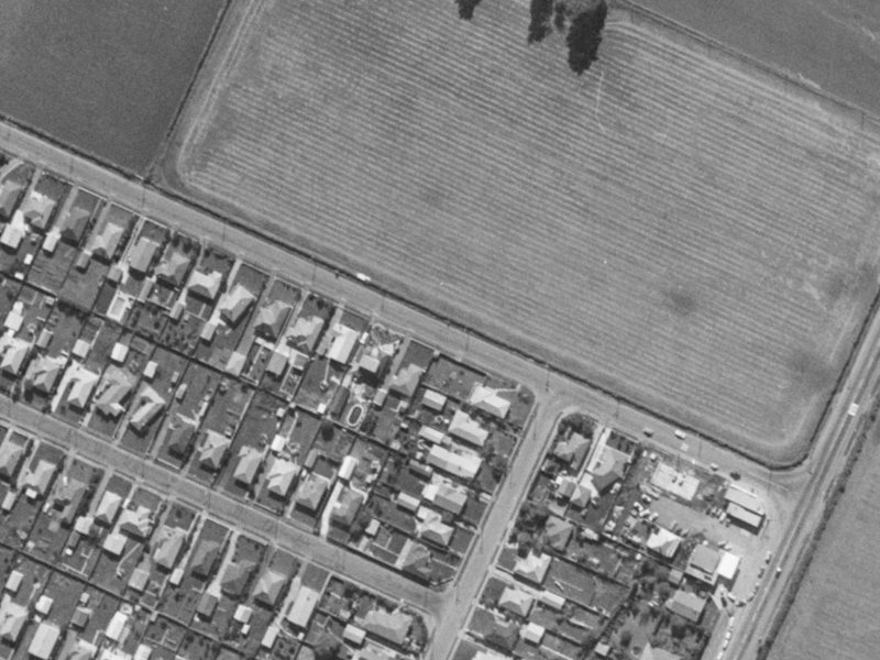 6–10 Dunbars Road from the air, 1970-1974