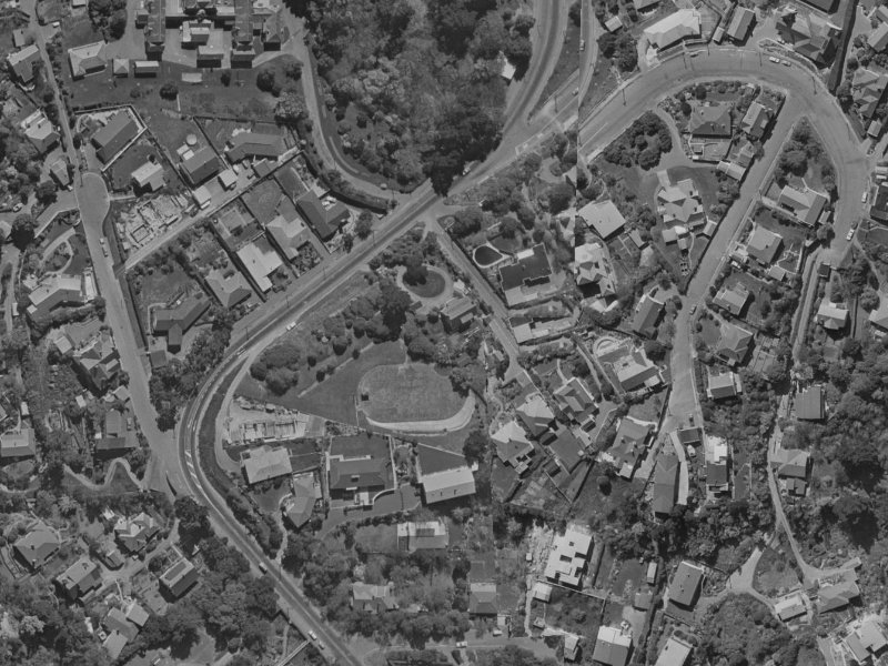 39 Dyers Pass Road from the air, 1970-1974