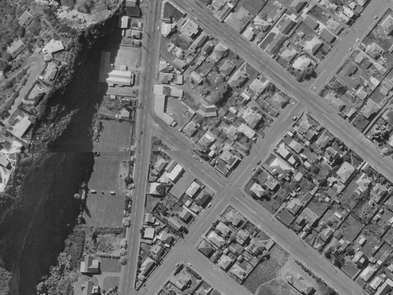 7 Wiggins Street from the air, 1970-1974