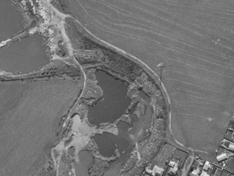 40 Arkwright Place from the air, 1970-1974