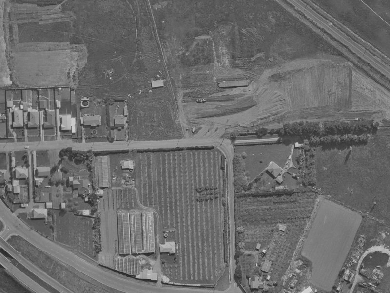 29 Laing Crescent from the air, 1970-1974