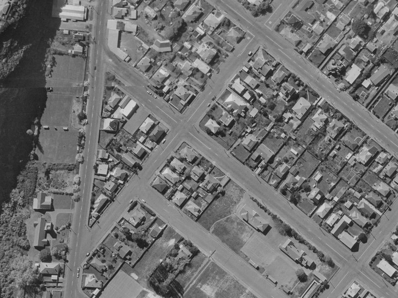 11 Wiggins Street from the air, 1970-1974