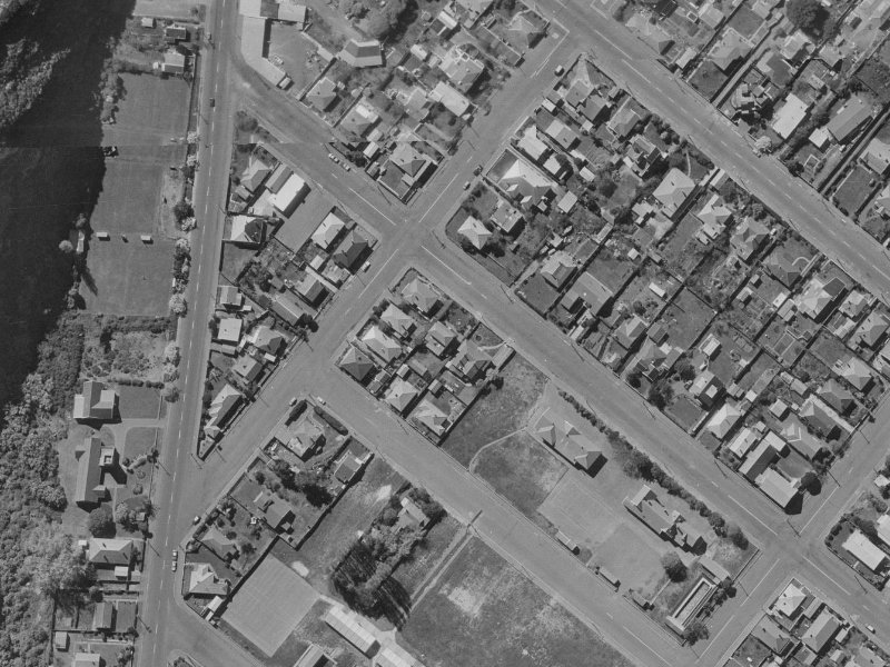 14 Wiggins Street from the air, 1970-1974