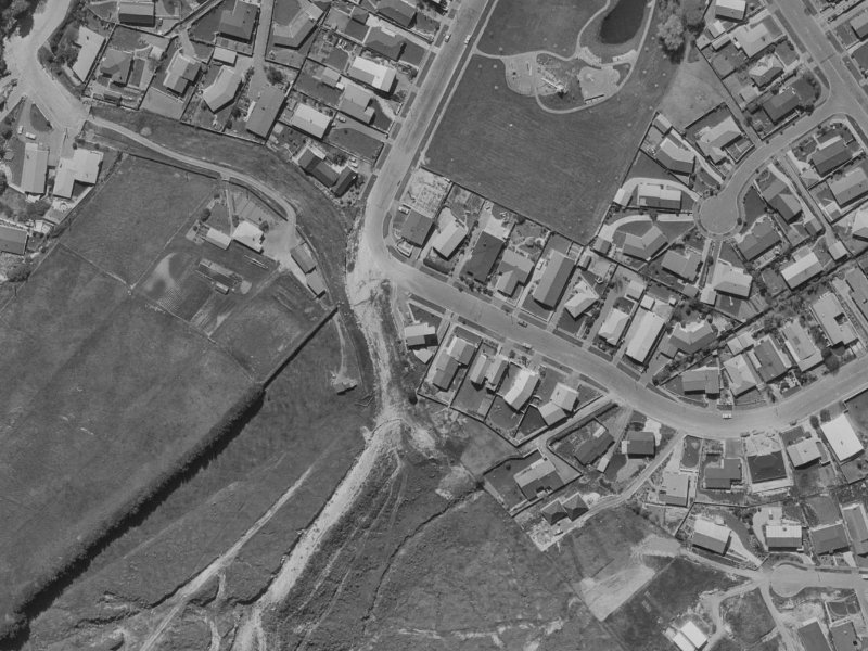 35B Gunns Crescent from the air, 1970-1974