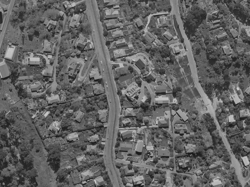 34 Hackthorne Road from the air, 1970-1974