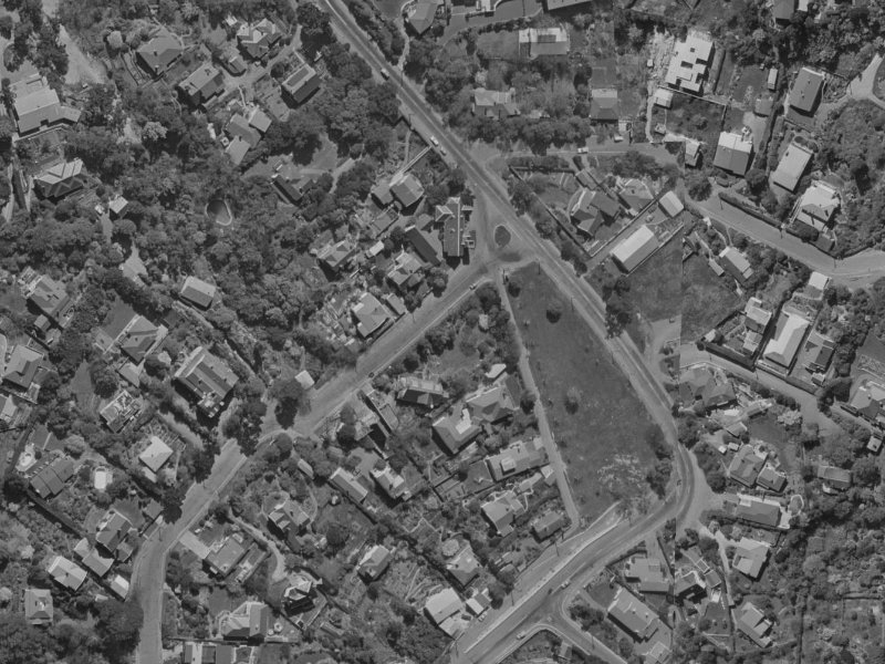 2a Macmillan Avenue from the air, 1970-1974